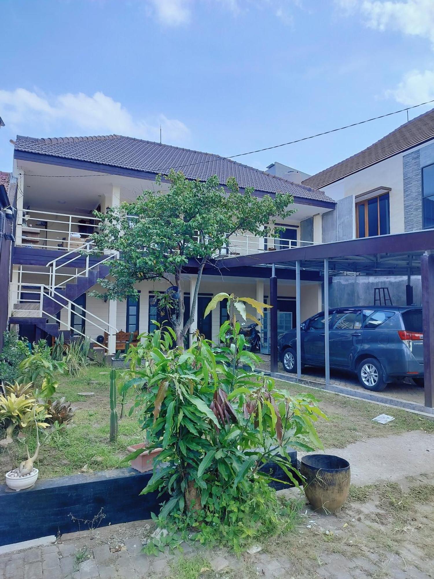 Sulfat Indah Home Stay Syariah Ngadipuro Exterior photo